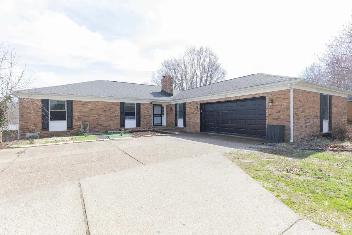 5555 Lakeside Drive, Newburgh, IN 47630 - #1