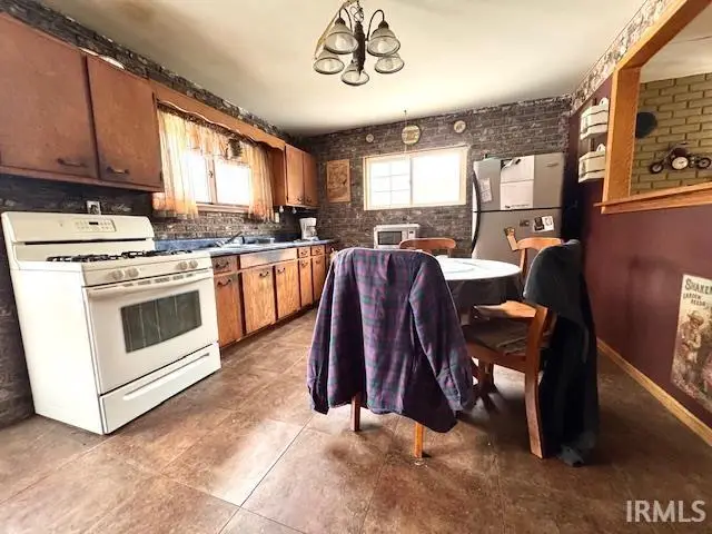 10120 E 200 North Road, Grovertown, IN 46531 - #3