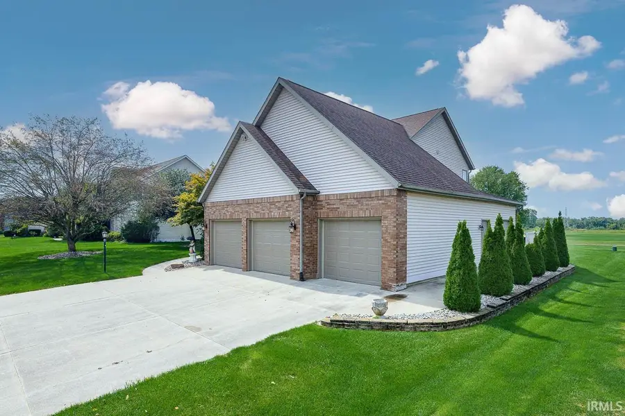 3809 Saint Andrews Place, Elkhart, IN 46517 - #3