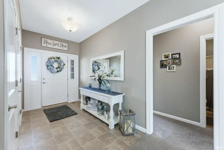 127 N Wildthorne Court, Columbia City, IN 46725 - #3