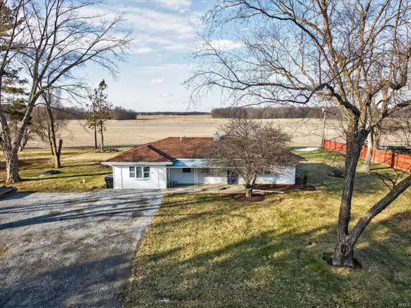 1439 Logan Street, Auburn, IN 46706