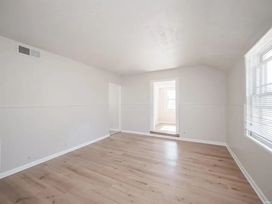 222 Kenmore Drive, Evansville, IN 47714 - #2