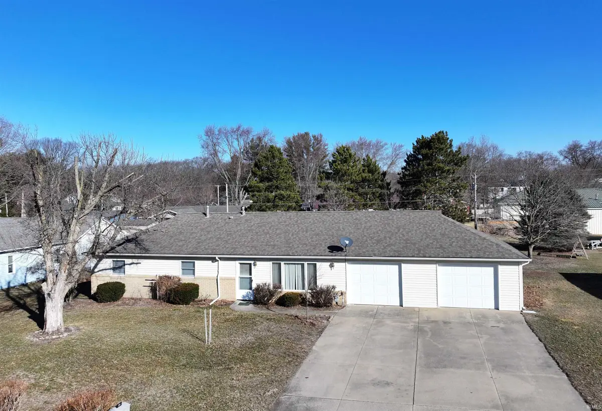 294 W Landing Terrace, Winamac, IN 46996 - #1