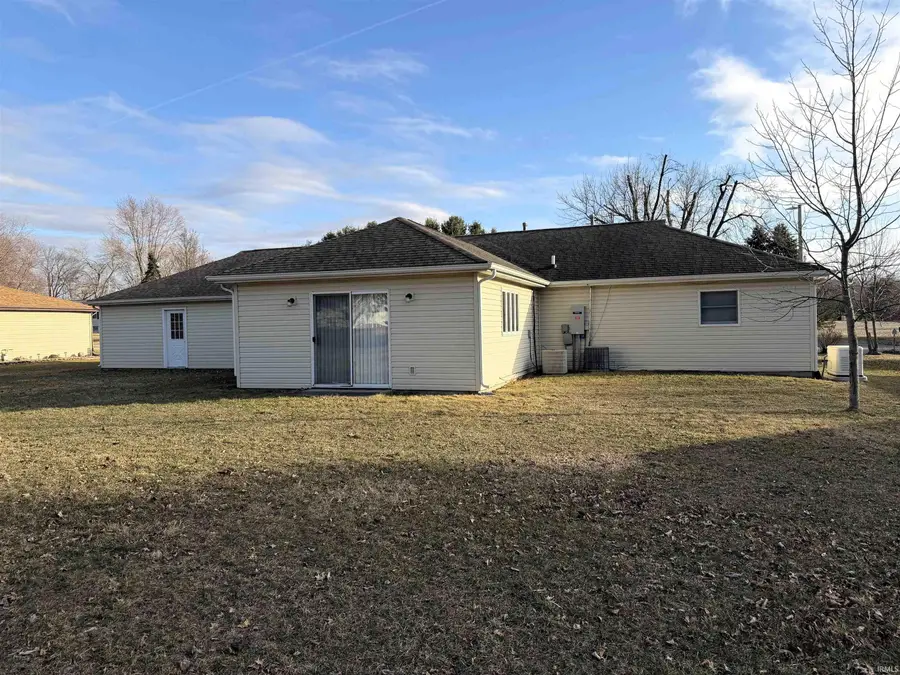 294 W Landing Terrace, Winamac, IN 46996 - #2