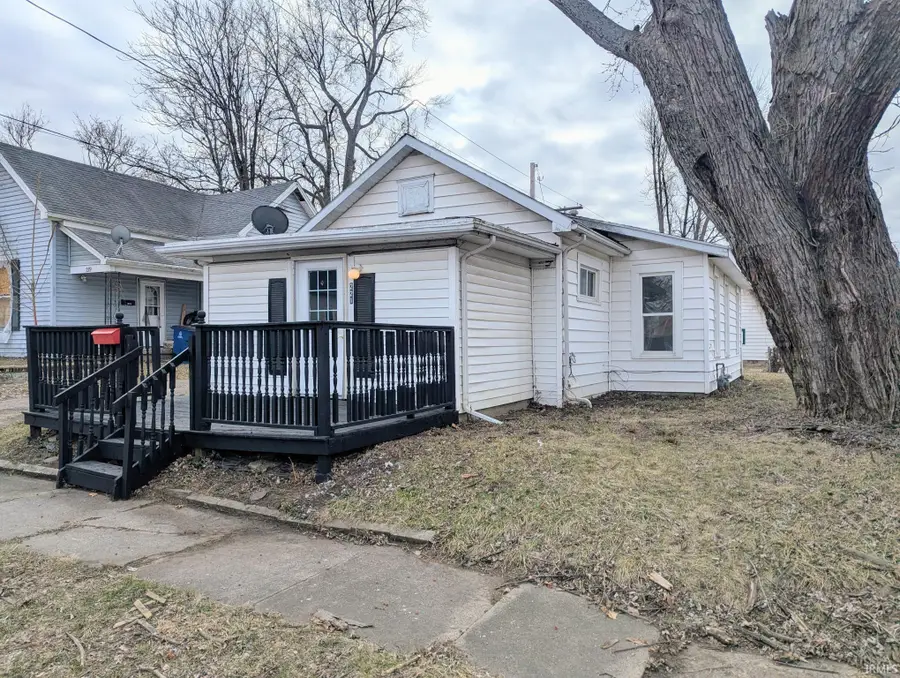221 N G Street, Marion, IN 46952 - #3