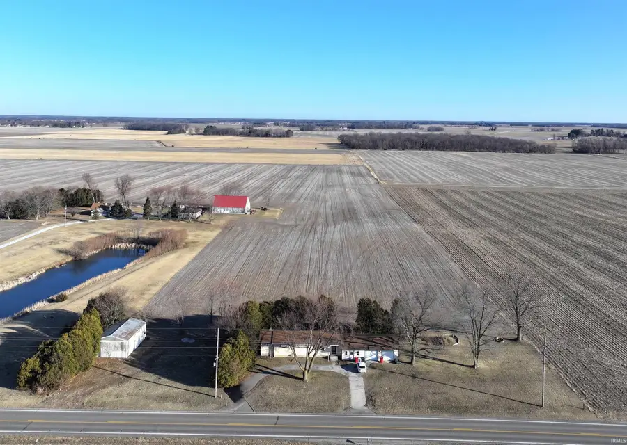 13788 W State Road 14, Medaryville, IN 47957 - #2