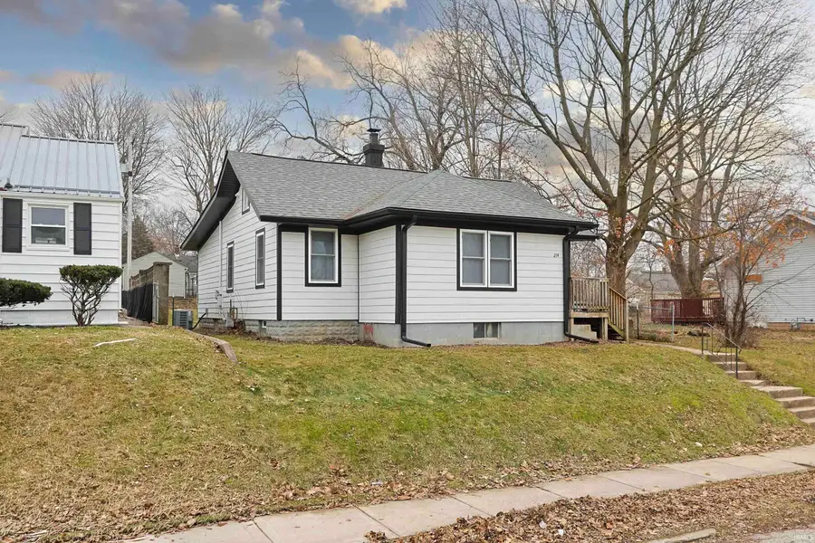 214 E Woodside Street, South Bend, IN 46614 - #2