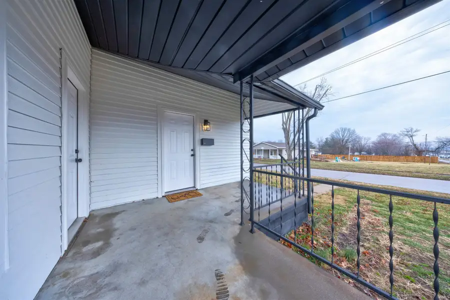 718 S Illinois Street, Bicknell, IN 47512 - #2