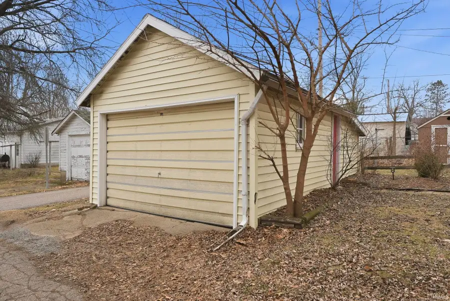 413 W Fort Wayne Street, Warsaw, IN 46580 - #3