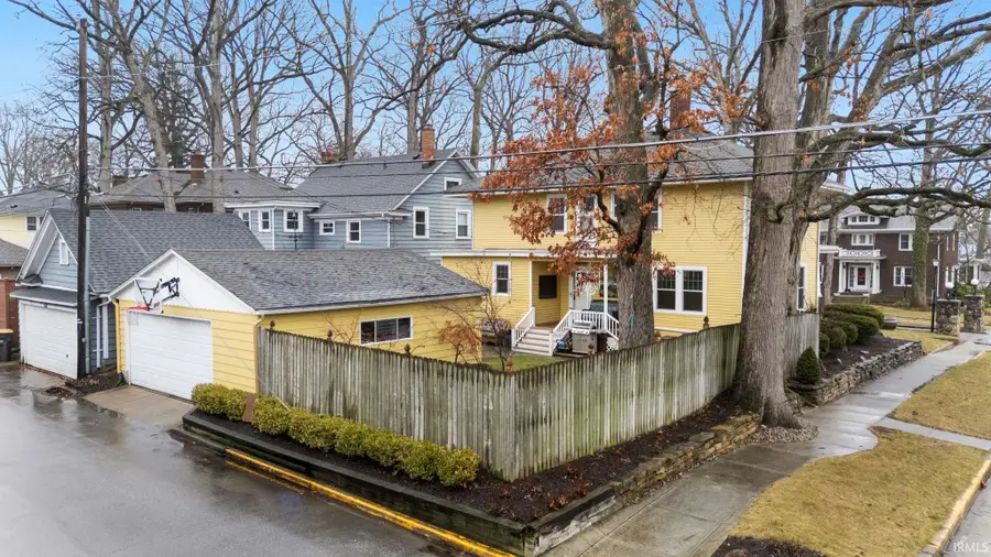 628 W Oakdale Drive, Fort Wayne, IN 46807 - #3