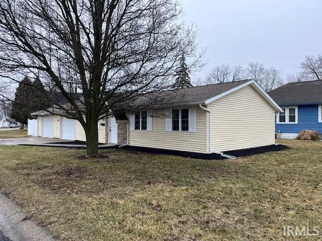 912 Phillip Street, Auburn, IN 46706 - #2