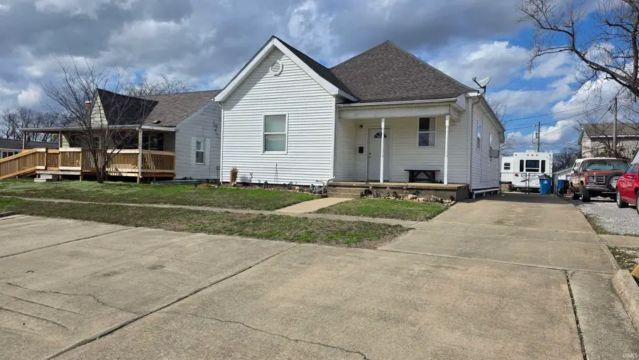 310 W 2nd Street, Mount Carmel, IL 62863 - #2