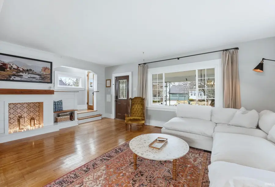 815 Pasadena Drive, Fort Wayne, IN 46807 - #3