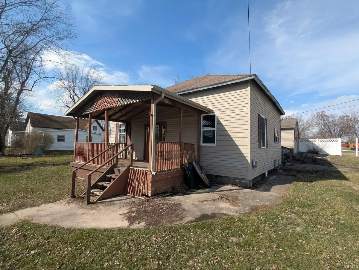 200 W 7th Street, Hartford City, IN 47348 - #1