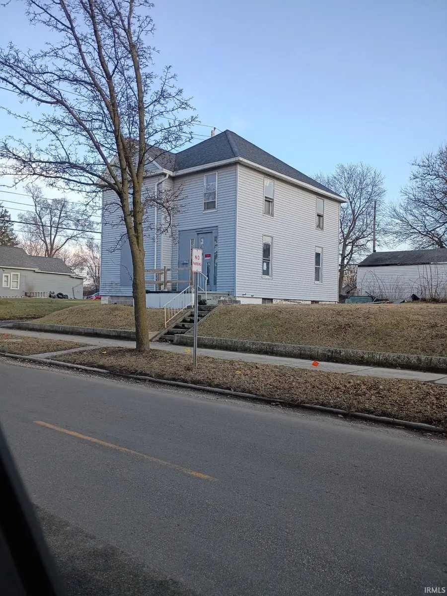 416 E Creighton Avenue, Fort Wayne, IN 46803 - #2