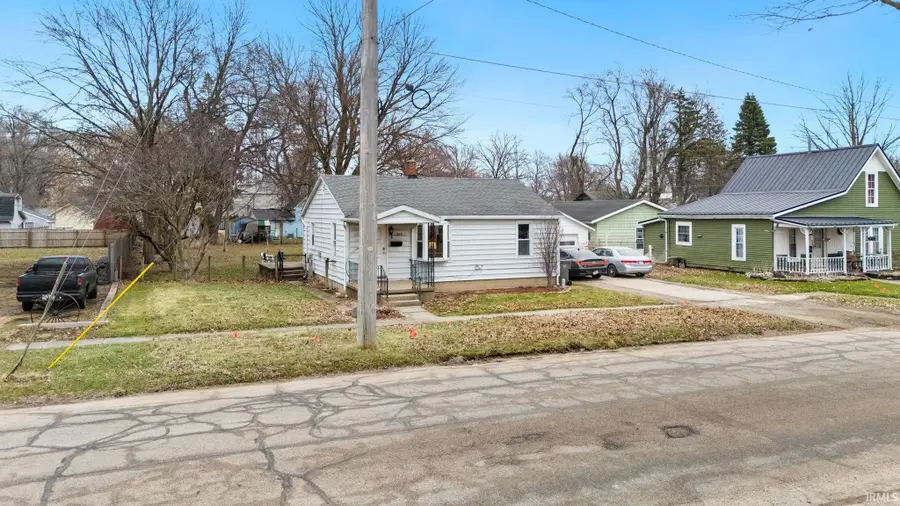 353 S Nappanee Street, Nappanee, IN 46550 - #3