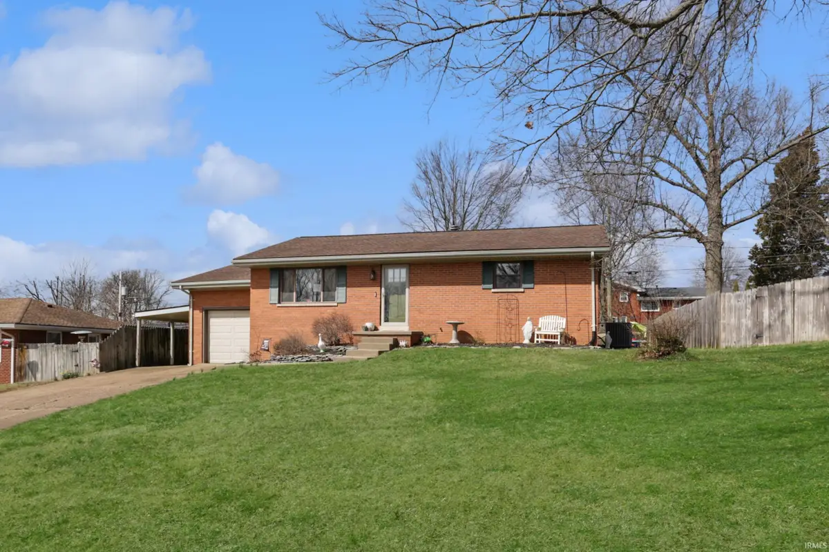 2220 Swinging Way, Evansville, IN 47711 - #1