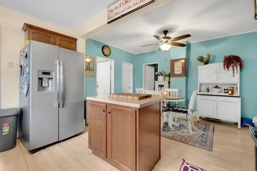 1605 E Clark Street, Warsaw, IN 46580 - #2