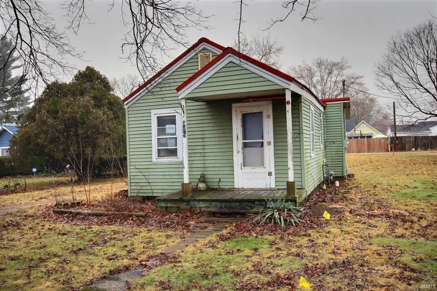 905 S 14 Th Street, Goshen, IN 46526 - #3