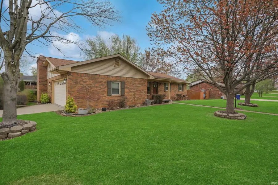 5144 Kenwood Drive, Newburgh, IN 47630 - #3