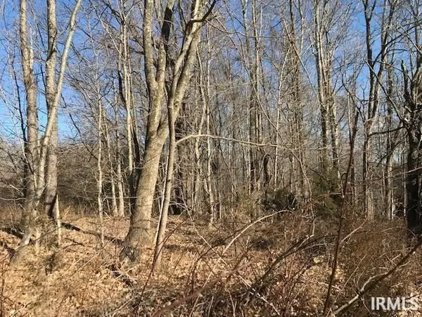 2771 E Point Cove Road, Clear Creek, IN 47401