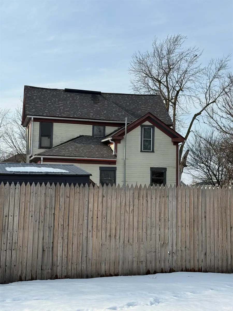 207 S Washington Street, Montpelier, IN 47359 - #3