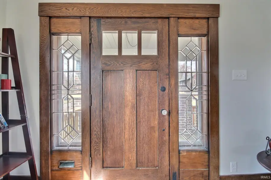 129 N Seminole Circle, Fort Wayne, IN 46807 - #3