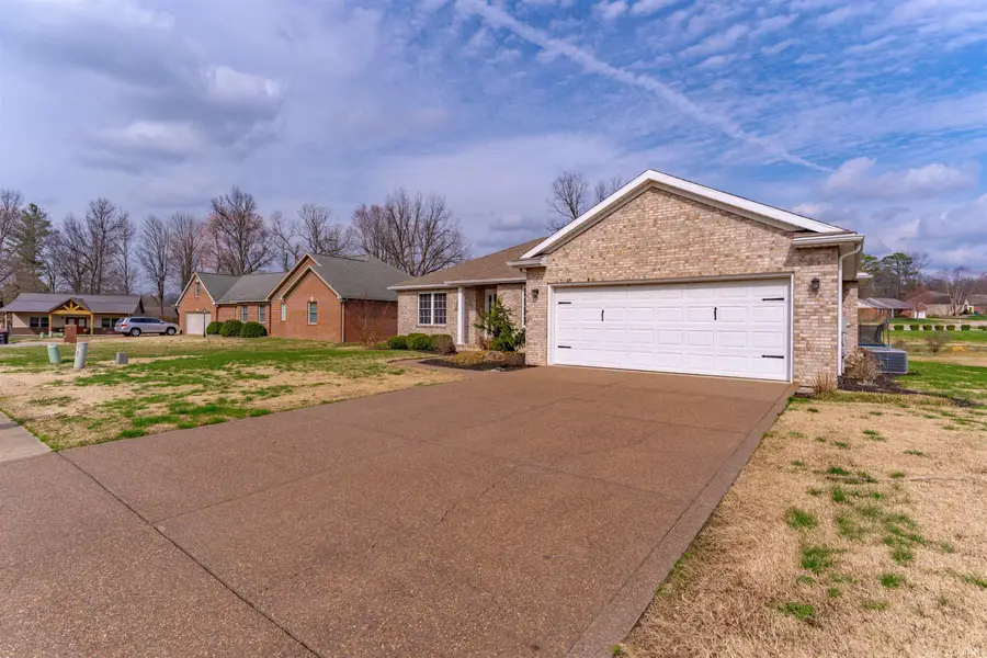 2522 Caytlyn Court, Newburgh, IN 47630 - #3