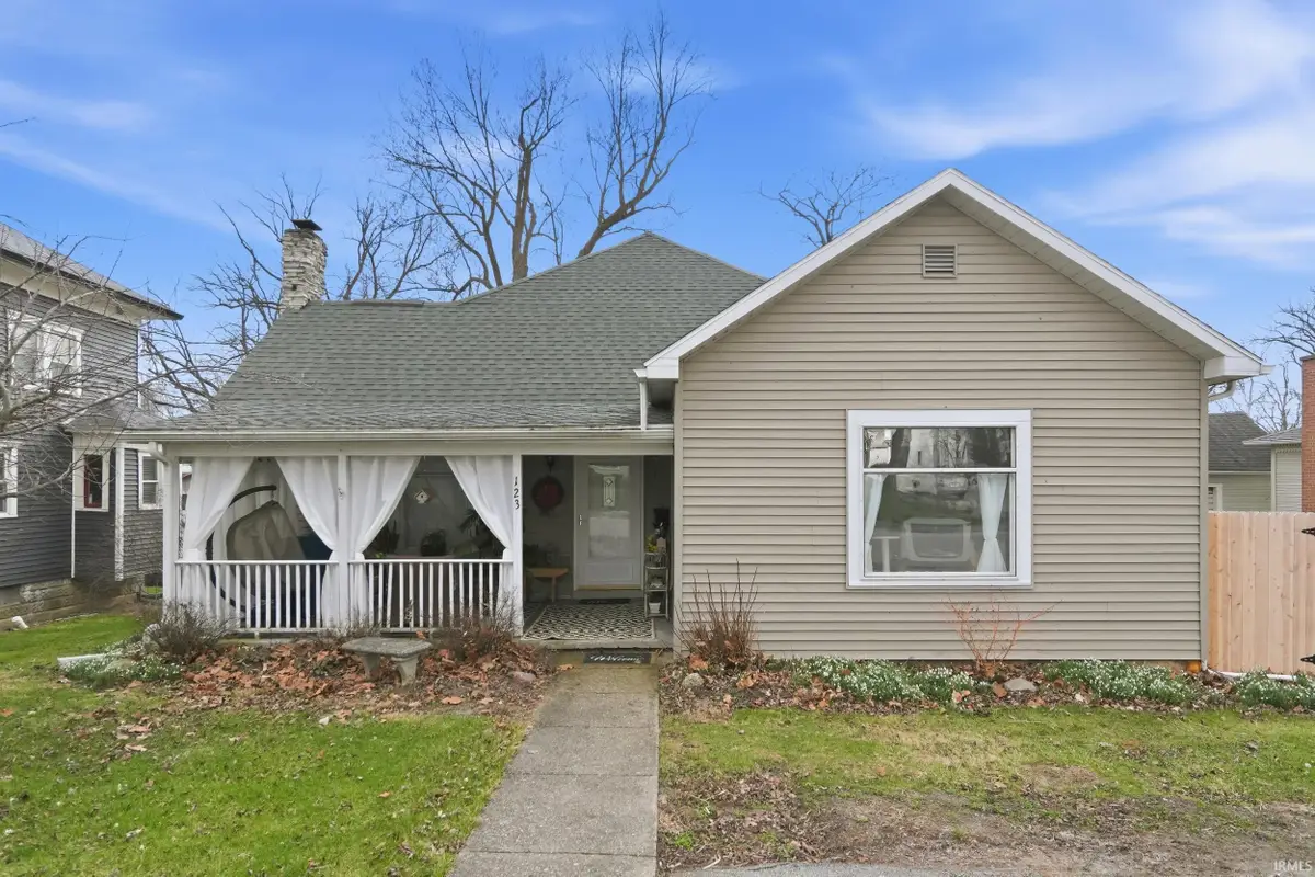 123 W 1st Street, Warren, IN 46750 - #1