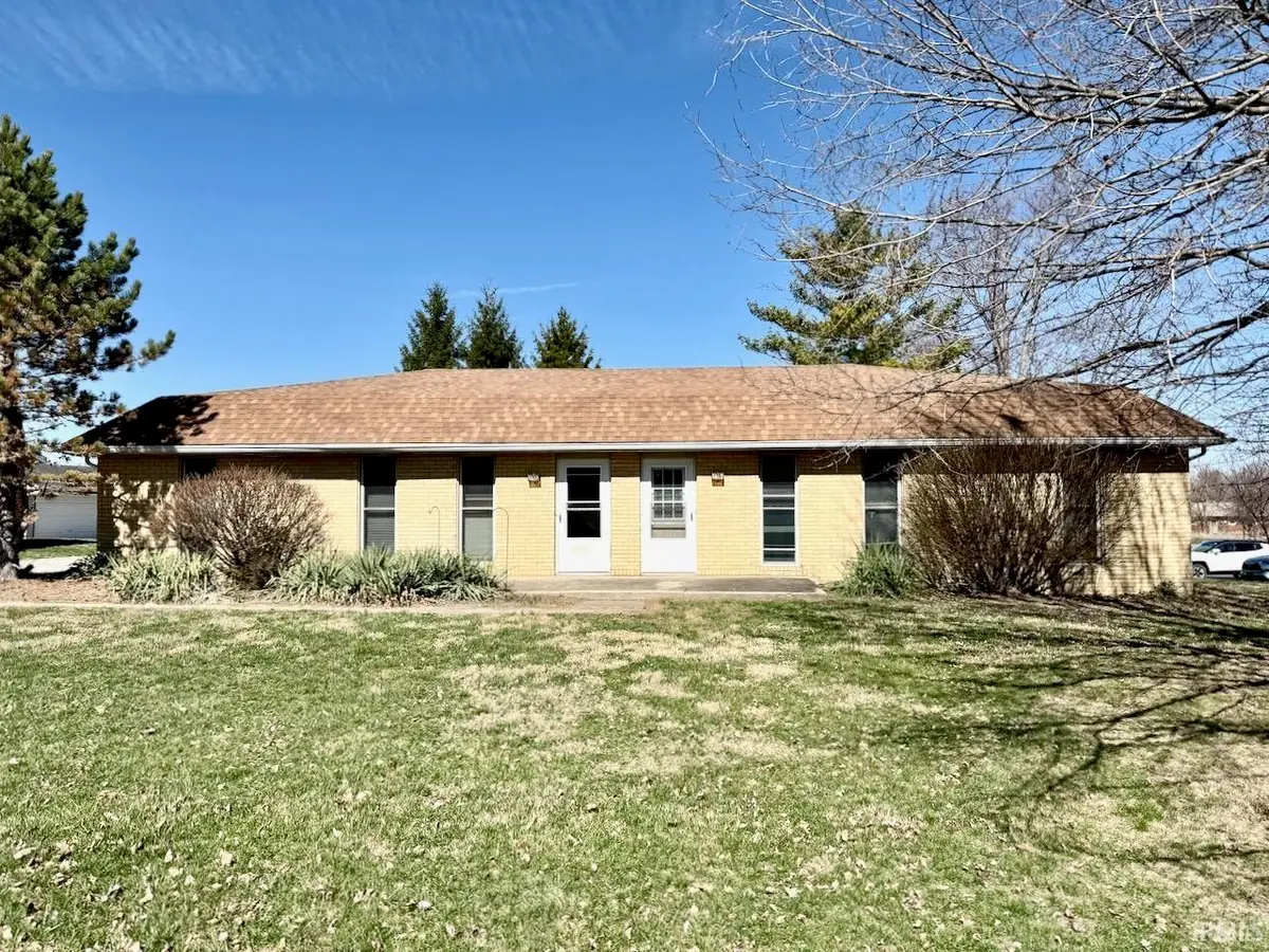 2704 & 2706 W Moore Road, Muncie, IN 47304 - #1
