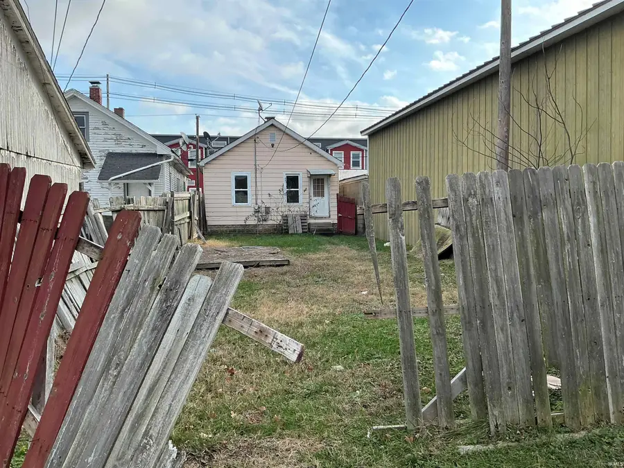 2204 N 5th Avenue, Evansville, IN 47710 - #2