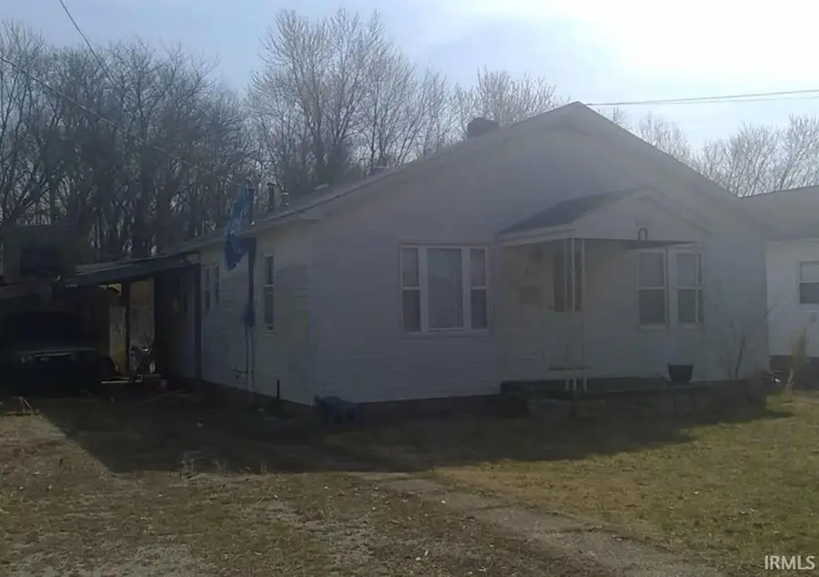 810 S Franklin Street, Oakland City, IN 47660 - #2