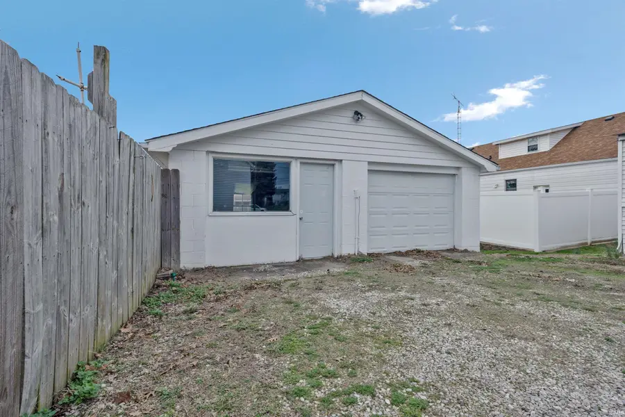 517 N Hart Street, Princeton, IN 47670 - #3