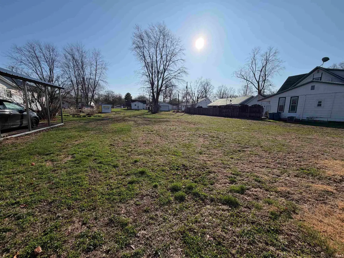 914 6th Street, Covington, IN 47932 - #1