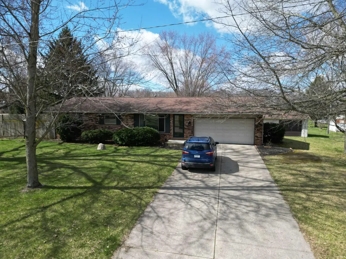 2904 Sharon Streets, Winona Lake, IN 46590 - #1