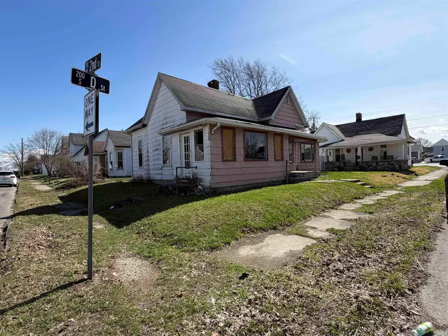 201 S D Street, Marion, IN 46952 - #2