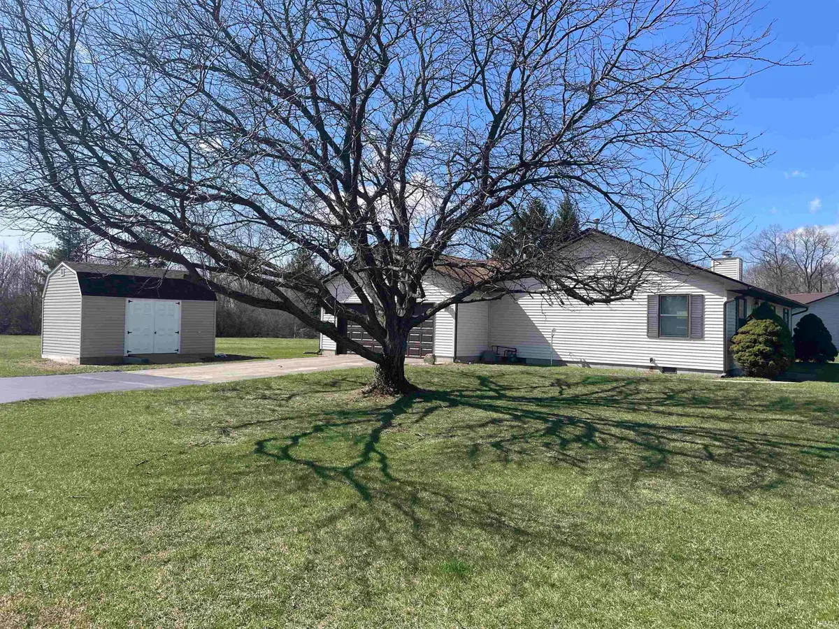 587 E Markle Road, Huntington, IN 46750 - #1