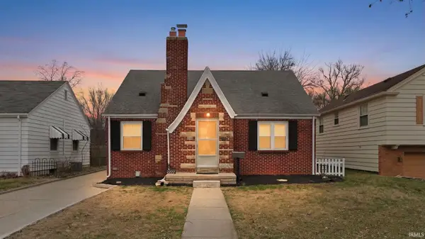 2222 Opechee Way, Fort Wayne, IN 46809