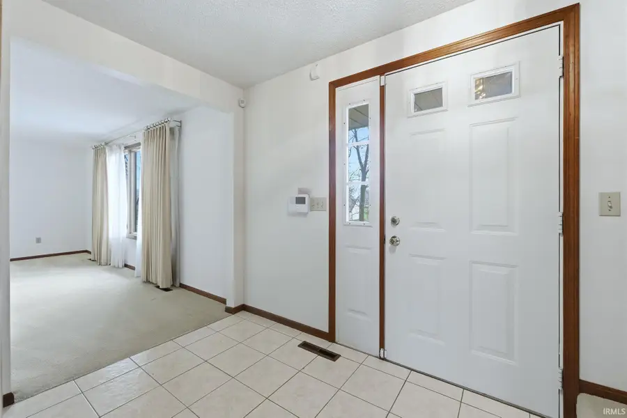 8231 Sakaden Parkway, Fort Wayne, IN 46825 - #3