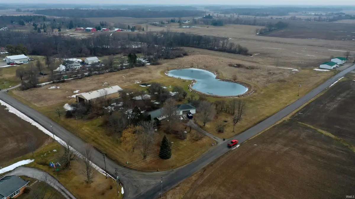 12126 Hyndman Road, Churubusco, IN 46723 - #1