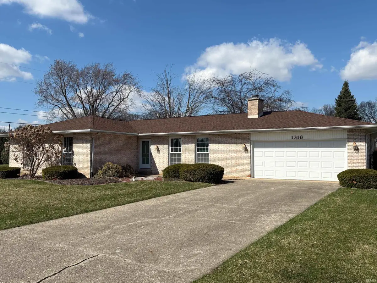 1316 Oriole Drive, Warsaw, IN 46580 - #1