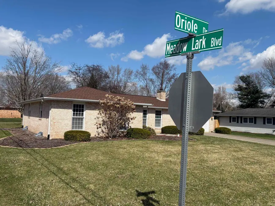 1316 Oriole Drive, Warsaw, IN 46580 - #2