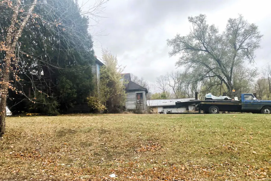 405 S River Extension, North Manchester, IN 46962 - #3