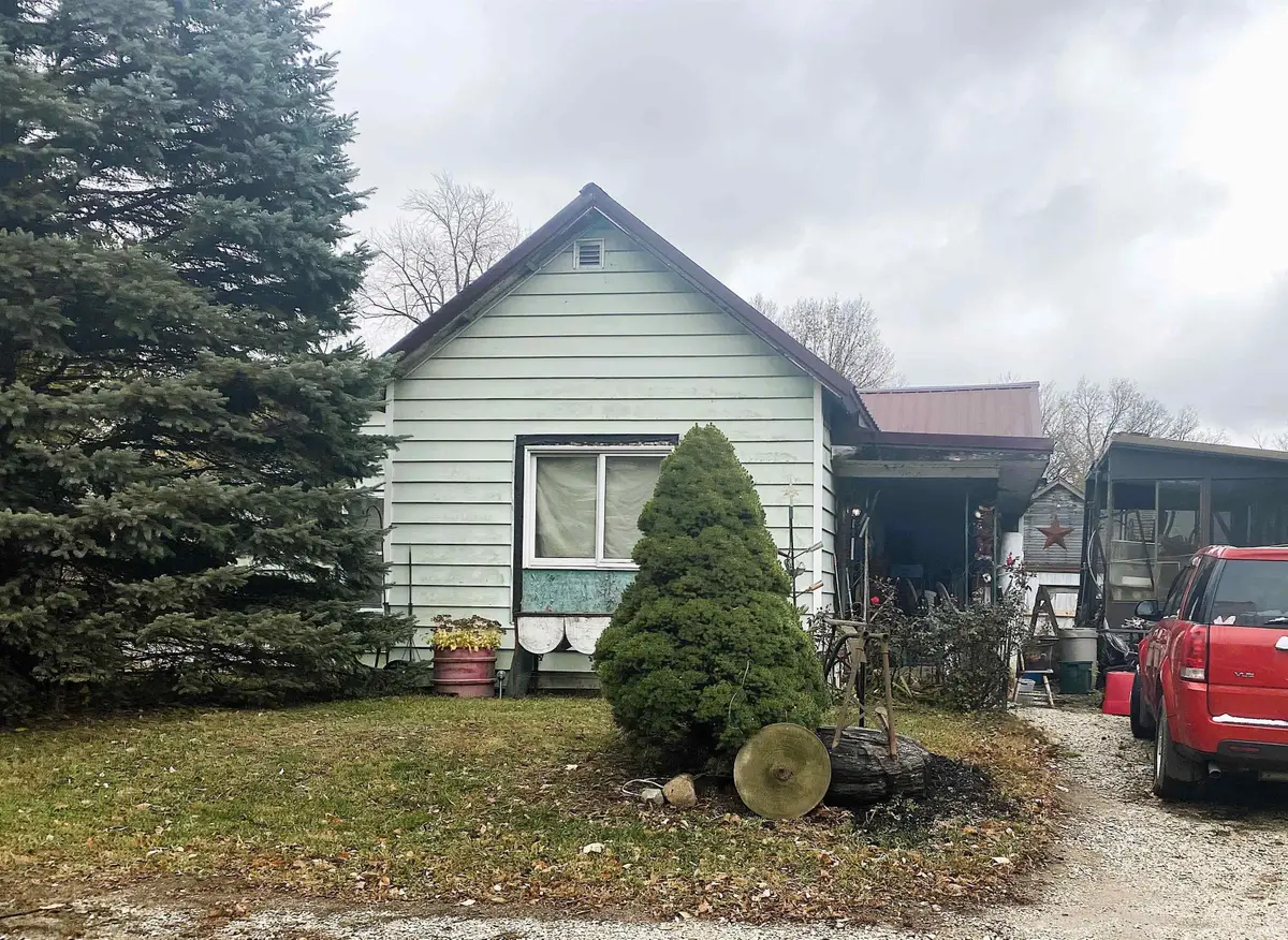 403 S River Road Extension, North Manchester, IN 46962 - #1