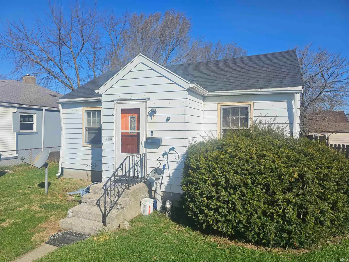 617 W Memorial Drive, Muncie, IN 47302 - #1