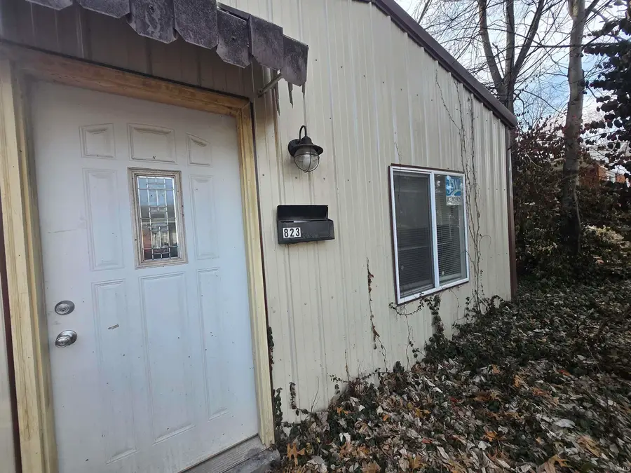 823 Mill Street, Mount Vernon, IN 47620 - #2