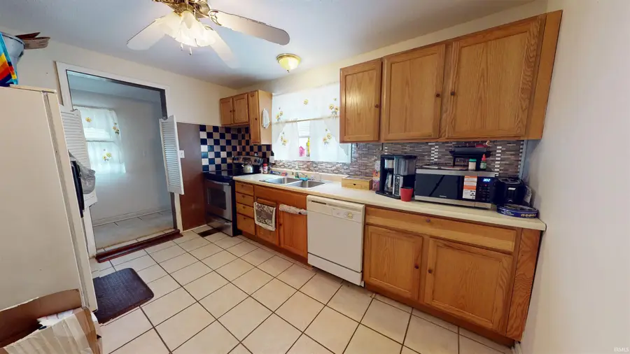 614 W 5th Street, Marion, IN 46953 - #3