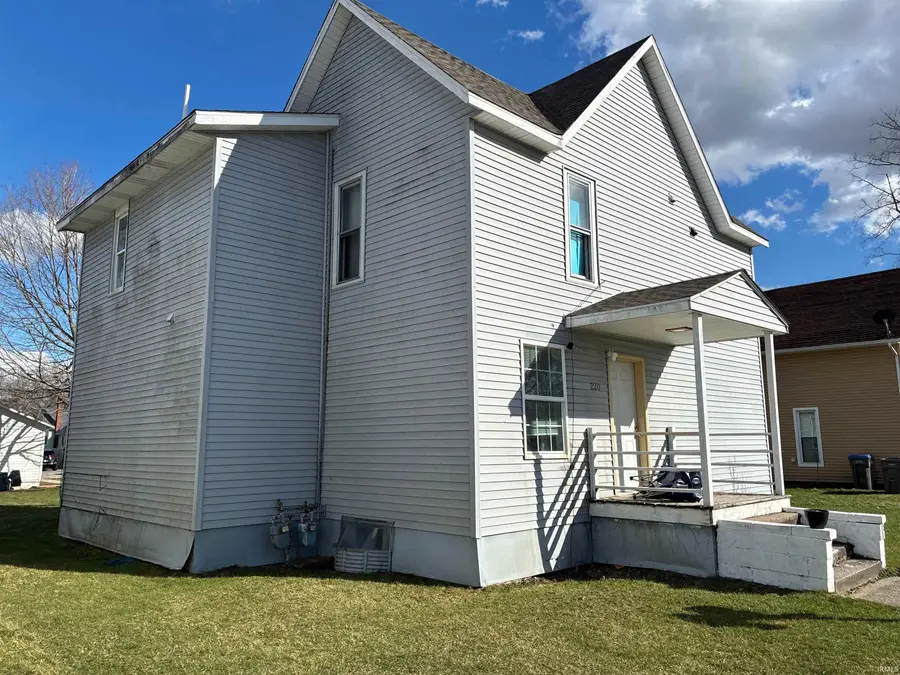220 S 9th Street, Goshen, IN 46528 - #2