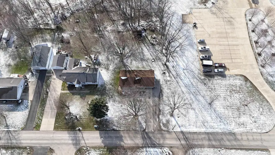 307 N 175 E. Road, Warsaw, IN 46580 - #2