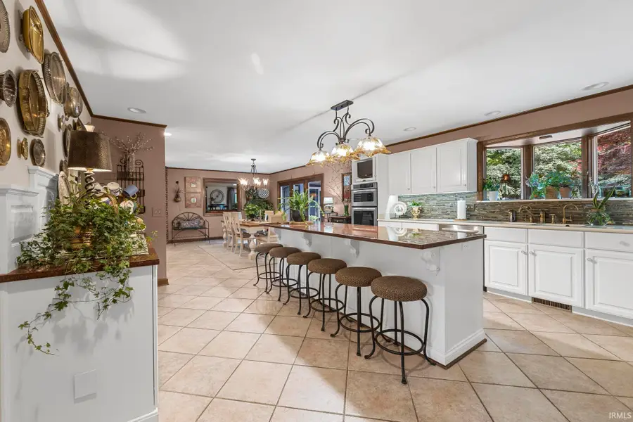 1365 W 15th Street, Jasper, IN 47546 - #3